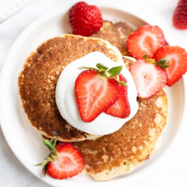 Pancakes-topped-with-Strawberries-Birch-Benders - Keto Life - Weight Loss - Ketofam - Keto Lifestyle